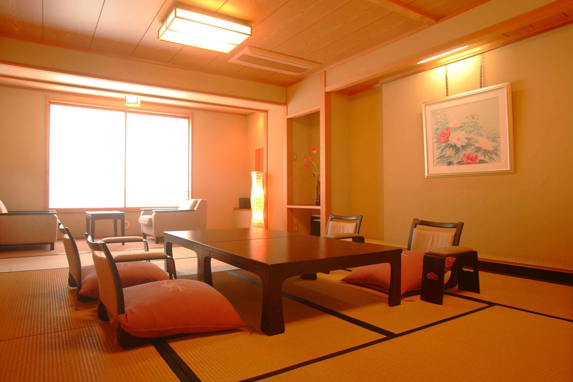 Shibu Onsen Sakaeya Hotel Yamanouchi  Exterior photo
